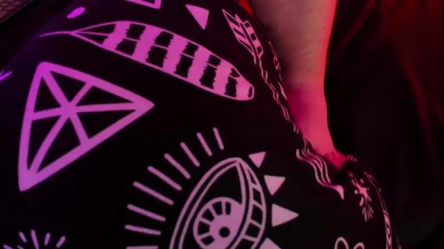 Image 4 of mariiana_velez Stream on Chaturbate on 2 months ago