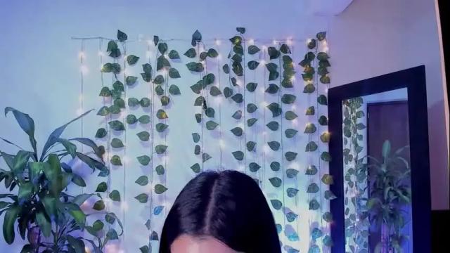 Thumbnail 1, mariianadiaz1_'s Stream at Chaturbate, 2 months ago
