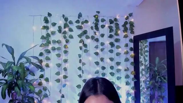 Image 3 of mariianadiaz1_ Stream on Chaturbate on 2 months ago