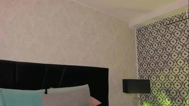 Image 3 of mariianna_lopez_ Stream on Chaturbate on 1 month ago