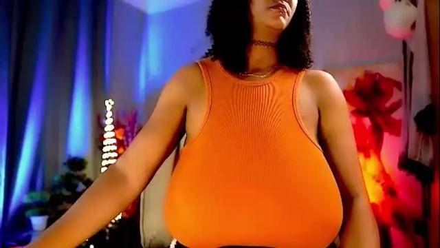 Image 11 of mariicha Stream on Chaturbate on 12 days ago