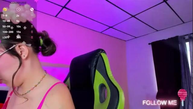 Image 8 of mariie_tayy Stream on Chaturbate on 26 days ago