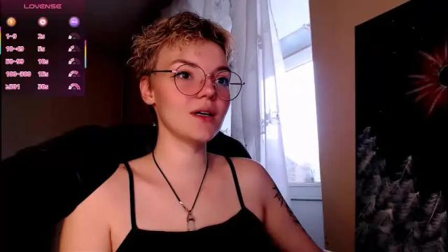 Image 12 of marilaass Stream on Chaturbate on 1 month ago