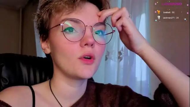 Image 12 of marilaass Stream on Chaturbate on 8 months ago