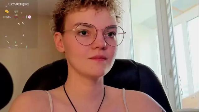 Image 10 of marilaass Stream on Chaturbate on 8 months ago