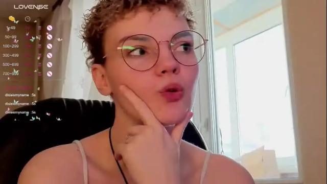 Image 12 of marilaass Stream on Chaturbate on 8 months ago