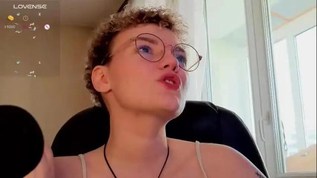 Image 6 of marilaass Stream on Chaturbate on 8 months ago