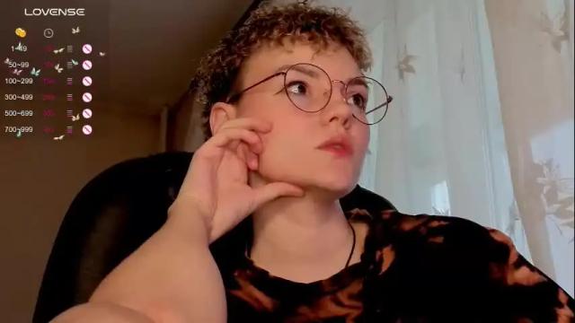 Image 8 of marilaass Stream on Chaturbate on 8 months ago