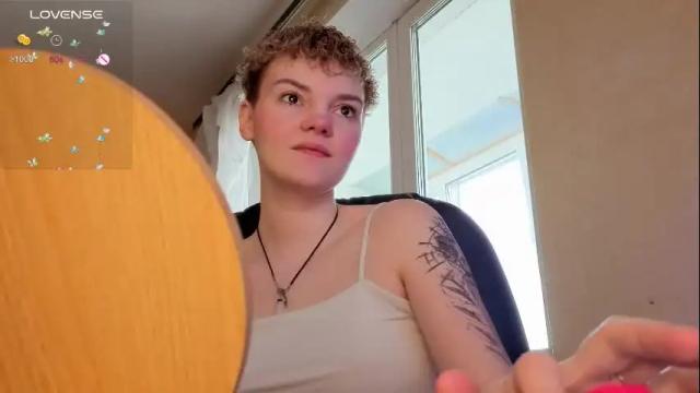 Image 3 of marilaass Stream on Chaturbate on 8 months ago