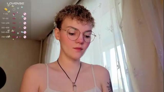 Image 7 of marilaass Stream on Chaturbate on 8 months ago