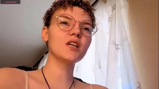 Image 8 of marilaass Stream on Chaturbate on 8 months ago