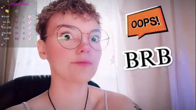 Image 12 of marilaass Stream on Chaturbate on 7 months ago