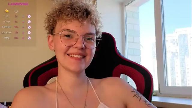 Image 11 of marilaass Stream on Chaturbate on 7 months ago