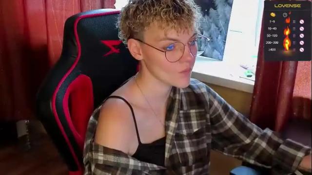 Image 7 of marilaass Stream on Chaturbate on 7 months ago