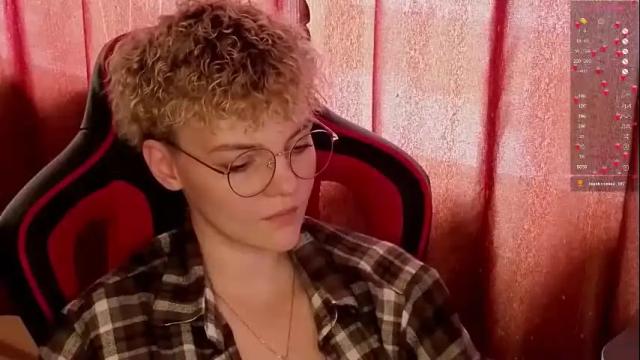 Image 8 of marilaass Stream on Chaturbate on 7 months ago