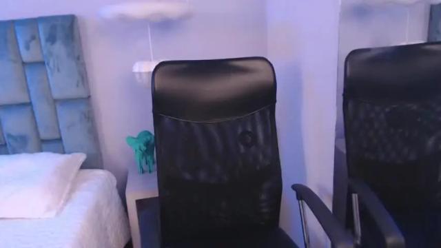 Image 12 of marilyn__m Stream on Chaturbate on 15 months ago