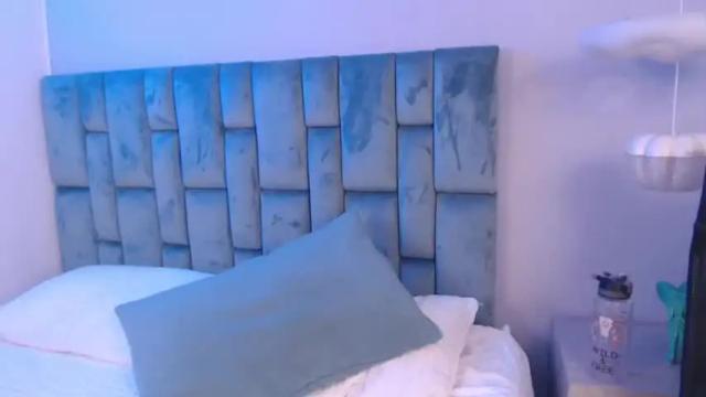 Image 4 of marilyn__m Stream on Chaturbate on 15 months ago