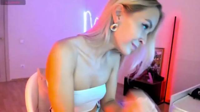 Thumbnail 3, marilyn_crystall's Stream at Chaturbate, 13 months ago
