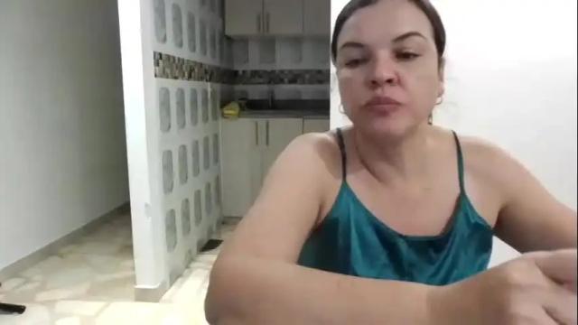 Image 3 of marilyndavies Stream on Chaturbate on 13 days ago