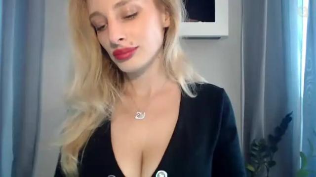 Image 4 of marilyndevilish Stream on Chaturbate on 14 months ago