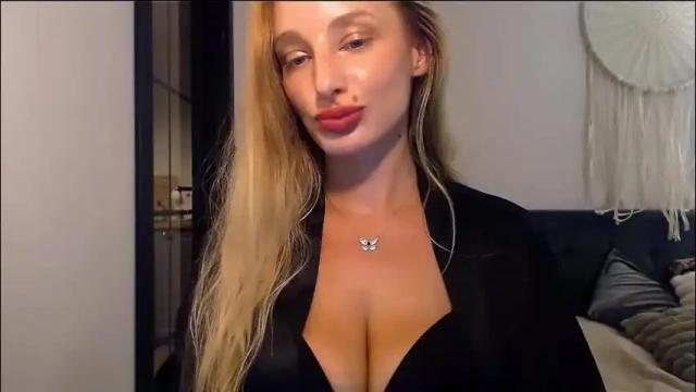 Image 7 of marilyndevilish Stream on Chaturbate on 1 month ago