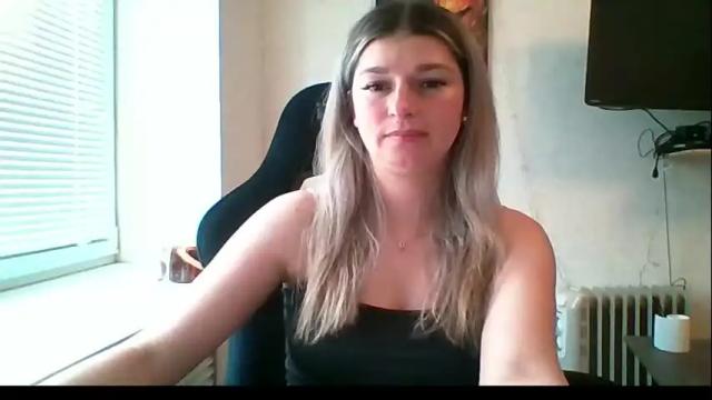 Image 7 of marina_xi Stream on Chaturbate on 1 month ago