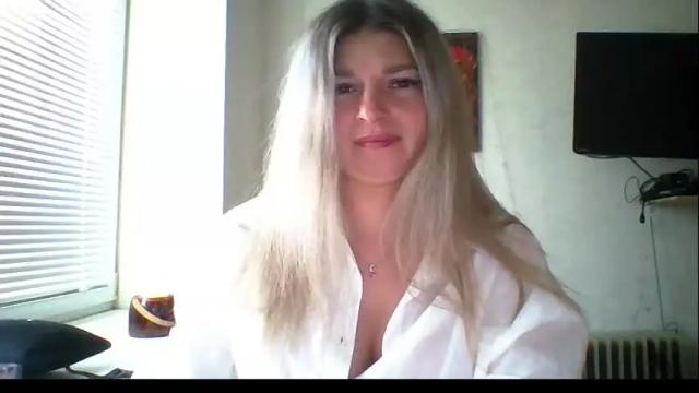 Image 3 of marina_xi Stream on Chaturbate on 1 month ago