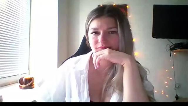 Image 4 of marina_xi Stream on Chaturbate on 1 month ago