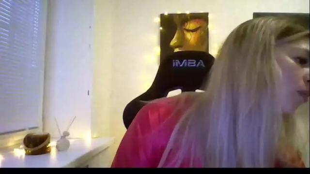 Image 2 of marina_xi Stream on Chaturbate on 1 month ago
