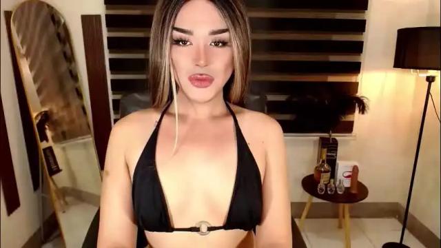 Image 10 of marinamorets Stream on Chaturbate on 2 months ago