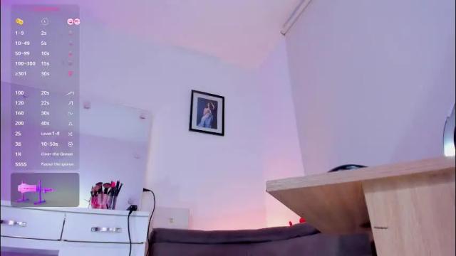 Image 4 of marinelaveau Stream on Chaturbate on 2 months ago