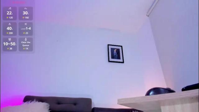 Image 3 of marinelaveau Stream on Chaturbate on 1 month ago