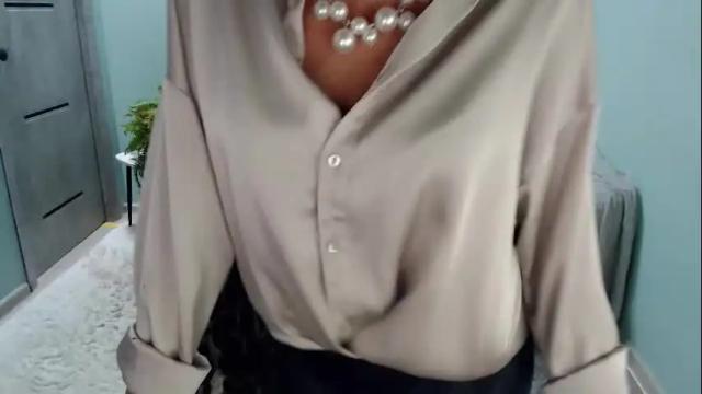 Image 7 of marinmonakoz Stream on Chaturbate on 5 months ago