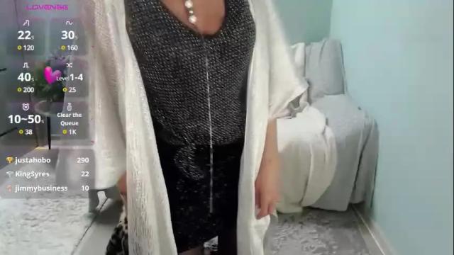 Image 2 of marinmonakoz Stream on Chaturbate on 4 months ago