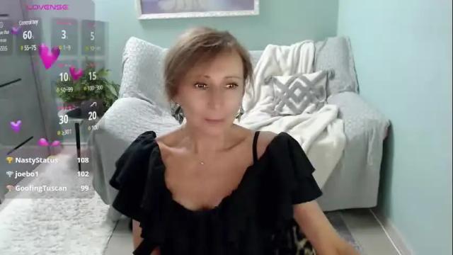 Image 7 of marinmonakoz Stream on Chaturbate on 4 months ago