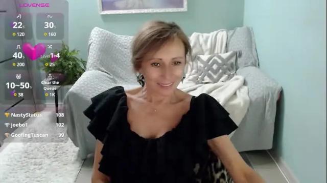 Image 8 of marinmonakoz Stream on Chaturbate on 4 months ago