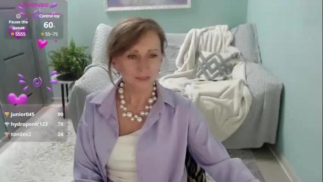 Image 3 of marinmonakoz Stream on Chaturbate on 4 months ago