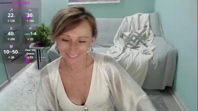 Image 8 of marinmonakoz Stream on Chaturbate on 4 months ago