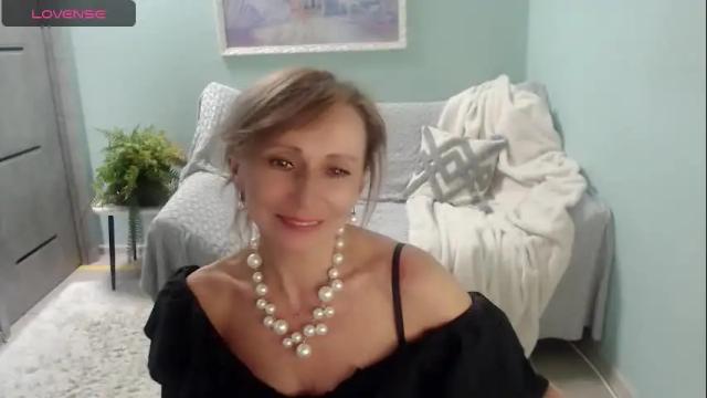 Image 12 of marinmonakoz Stream on Chaturbate on 3 months ago