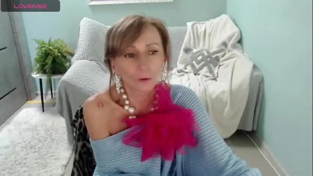 Image 8 of marinmonakoz Stream on Chaturbate on 3 months ago
