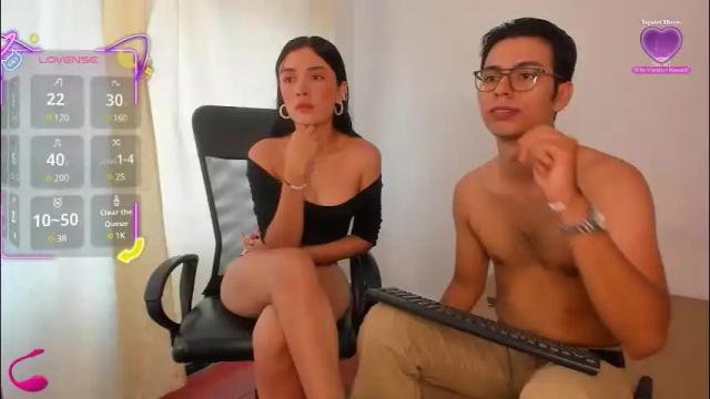 Image 11 of marioandmia Stream on Chaturbate on 2 months ago