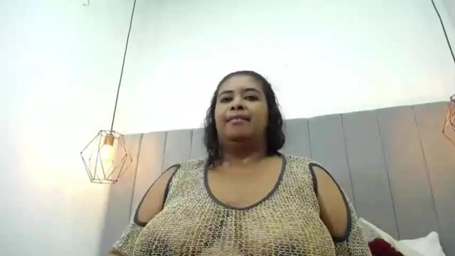 Image 12 of marisela_martinez1 Stream on Chaturbate on 17 months ago