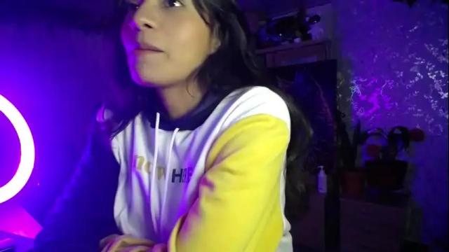 Image 10 of maritza_ferrerr Stream on Chaturbate on 11 days ago