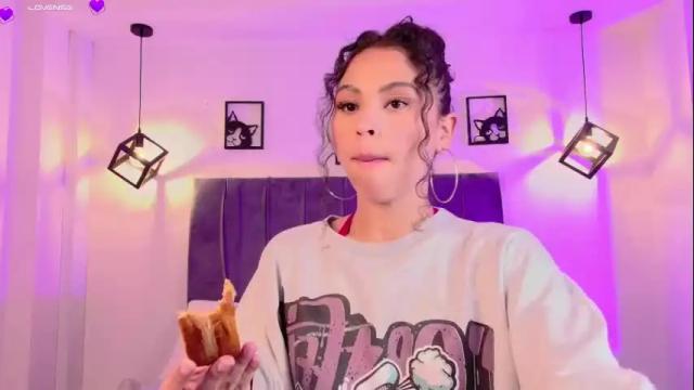Image 11 of marivimichel01 Stream on Chaturbate on 1 month ago