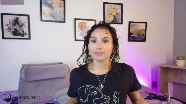Image 2 of marivimichel01 Stream on Chaturbate on 1 month ago