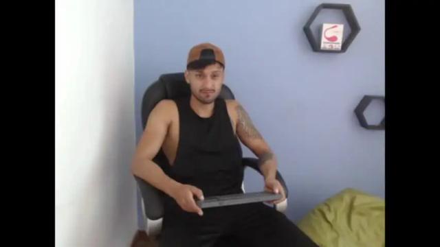 Image 3 of mark_has_fun Stream on Chaturbate on 16 months ago