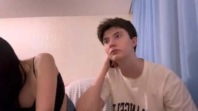 Image 3 of mark_mary Stream on Chaturbate on 14 months ago