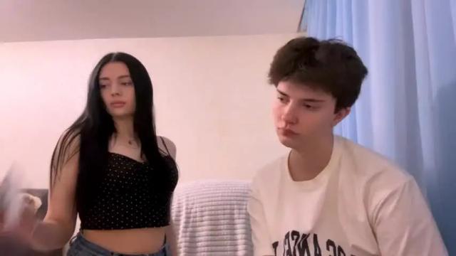 Image 7 of mark_mary Stream on Chaturbate on 14 months ago