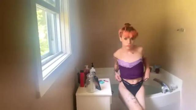 Thumbnail 1, marlboromommy1984's Stream at Chaturbate, 20 months ago