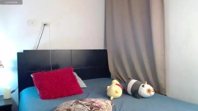 Image 10 of marloth_merida Stream on Chaturbate on 14 months ago